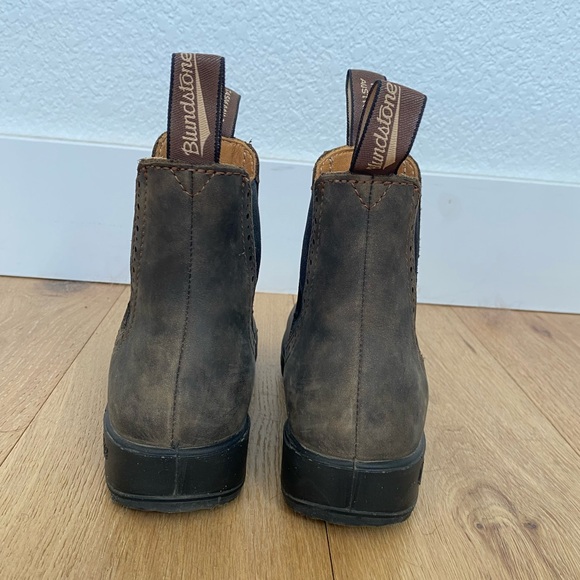 Women’s Blundstone High Top Boots - Picture 3 of 8